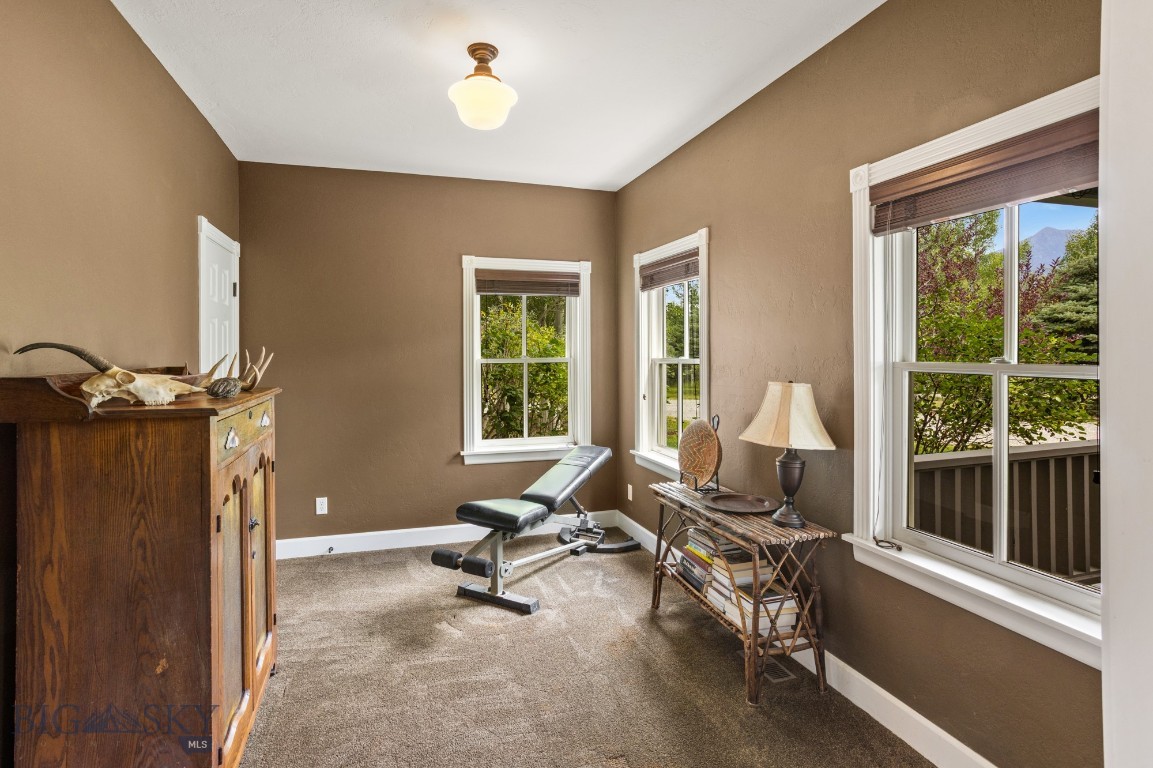 1921 E River Road Property Photo 40