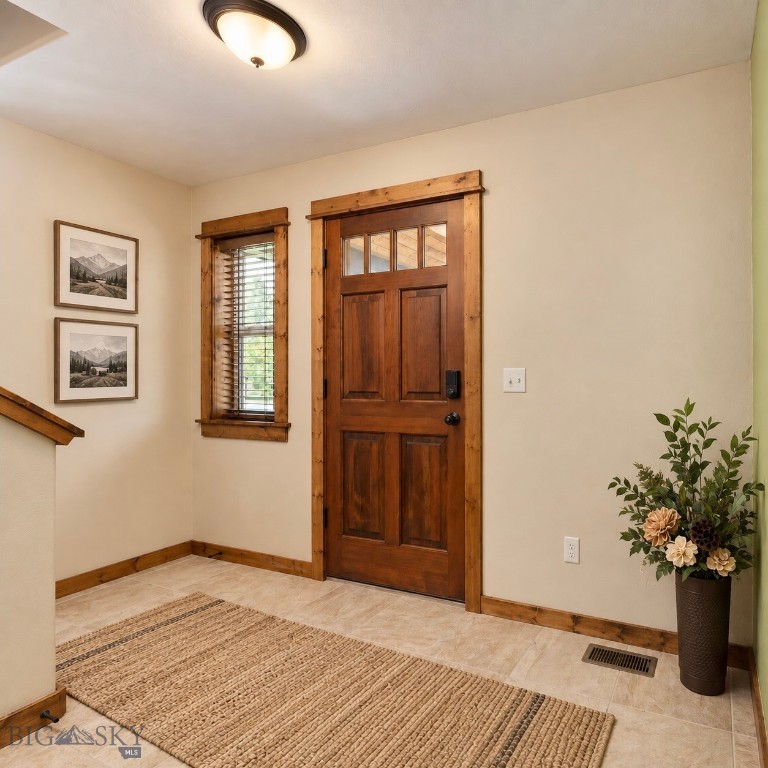 1706 Drummond Property Photo 4