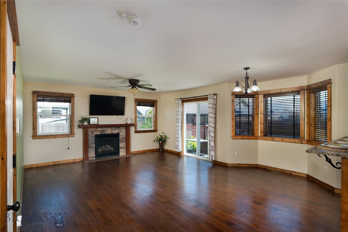 1706 Drummond Property Photo 5