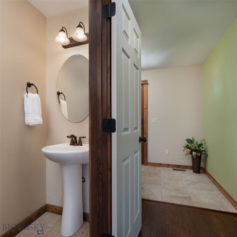 1706 Drummond Property Photo 12