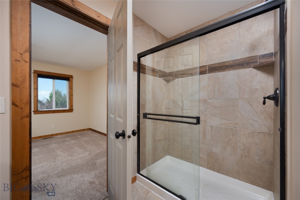 1706 Drummond Property Photo 16