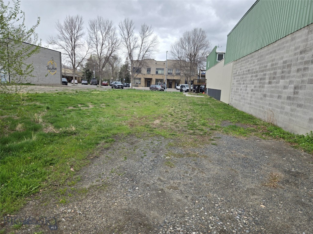 118 Main Street Property Photo 4