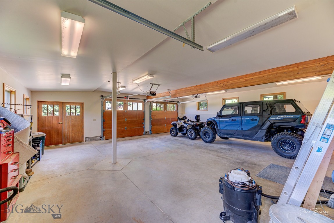 19 September Drive Property Photo 76