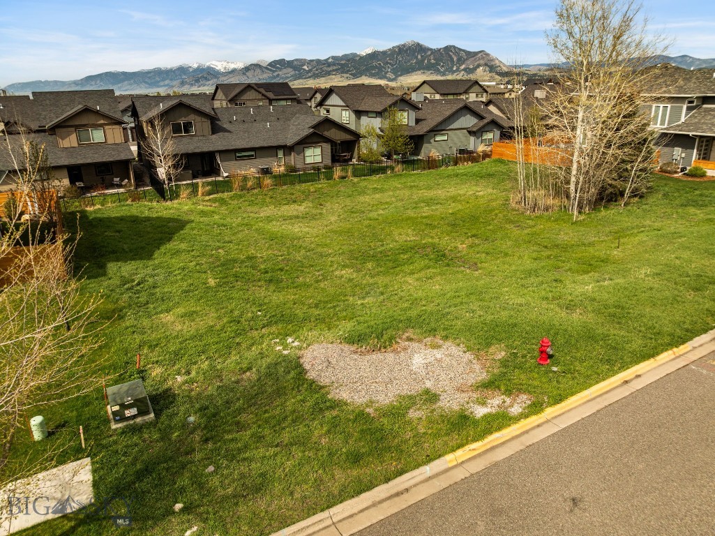 2091 Jacobs Street Property Photo 13