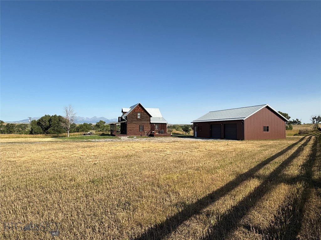 185 Howie Property Photo 2