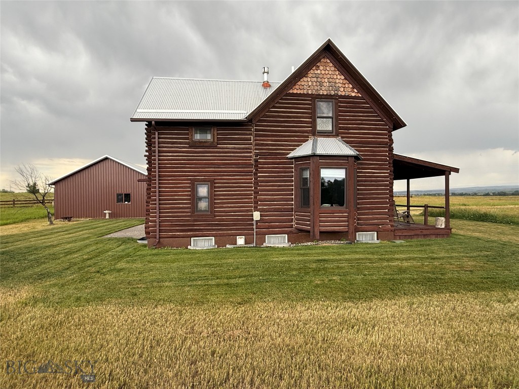 185 Howie Property Photo 11