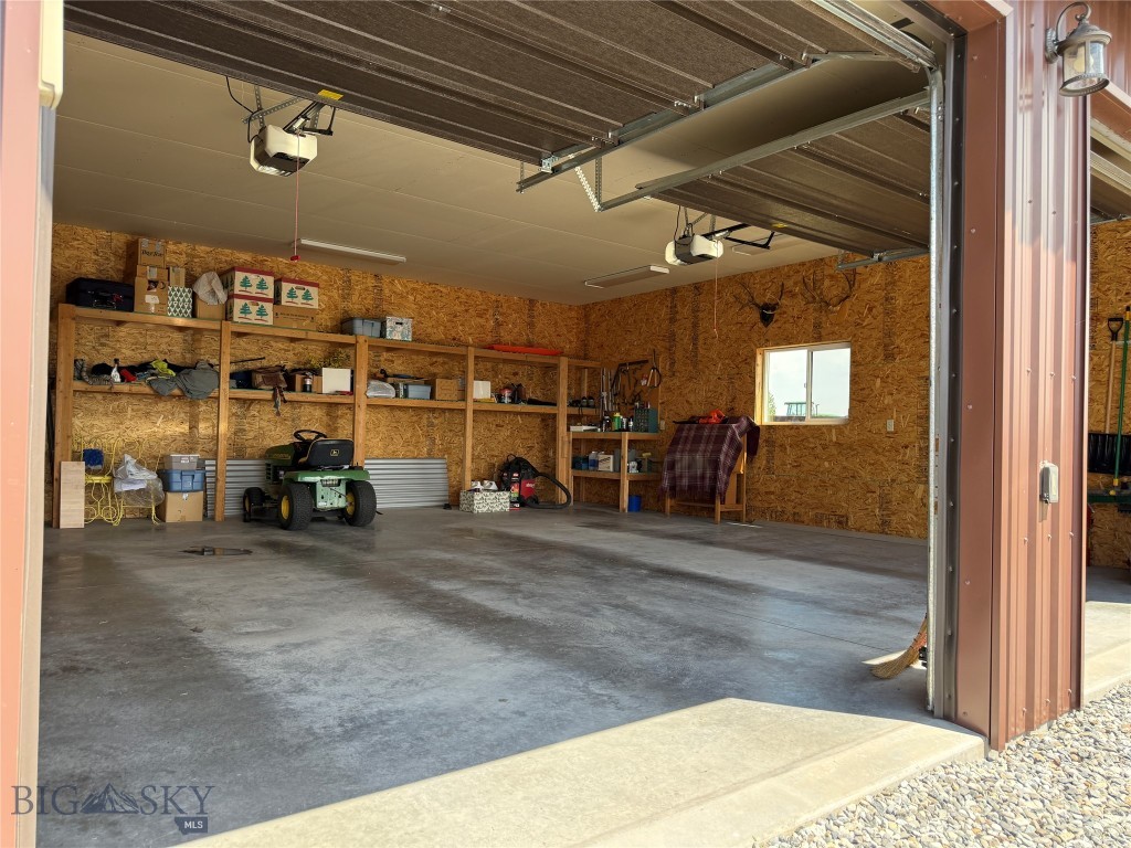 185 Howie Property Photo 14