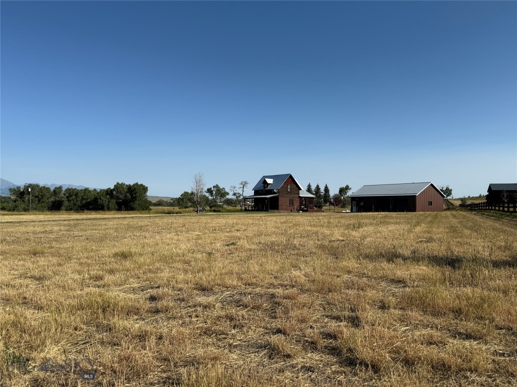 185 Howie Property Photo 15