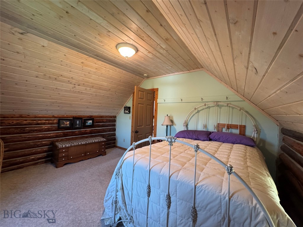 185 Howie Property Photo 34