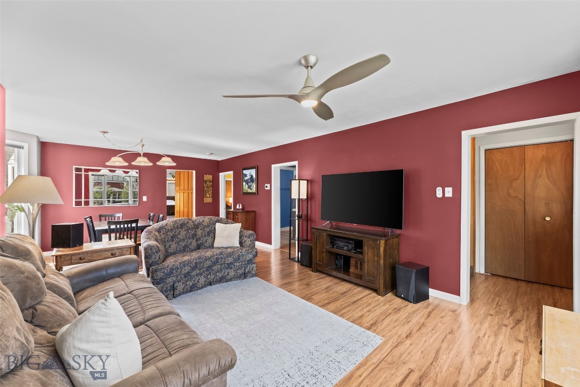310 S 7th Street Property Photo 5