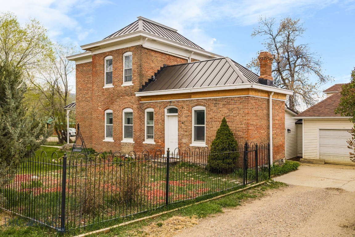 113 E Poppleton Street Property Photo 10