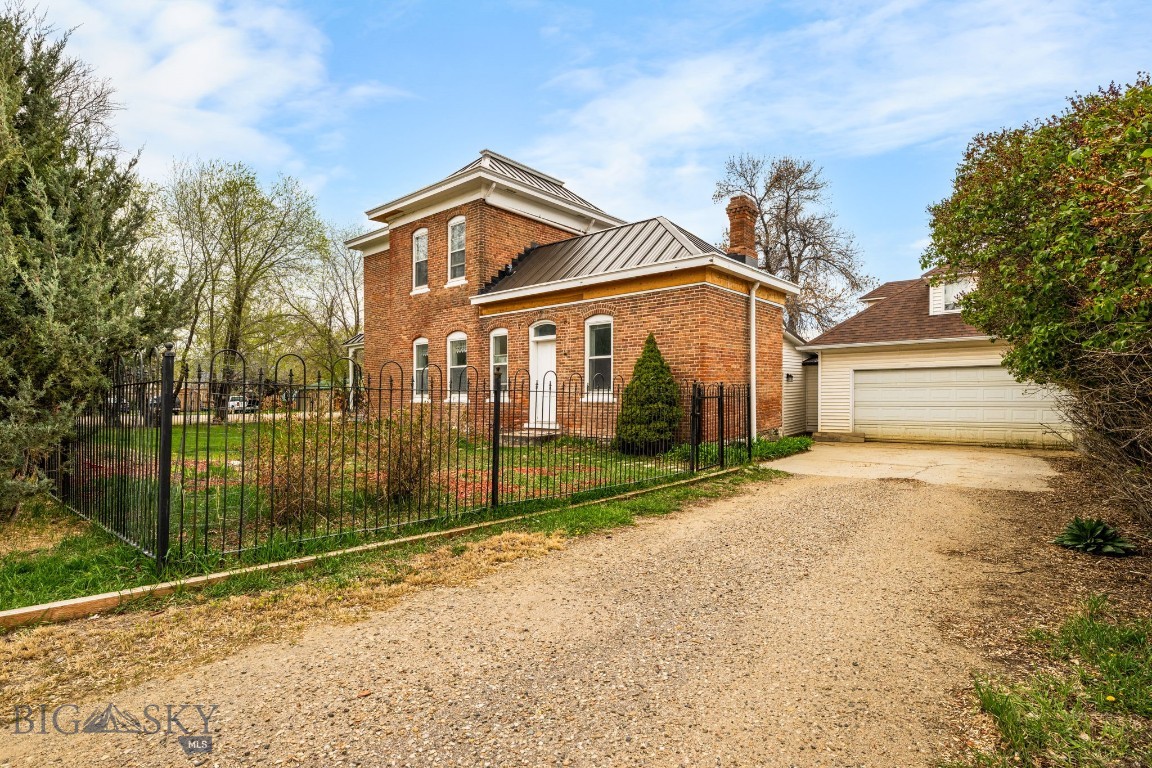 113 E Poppleton Street Property Photo 11