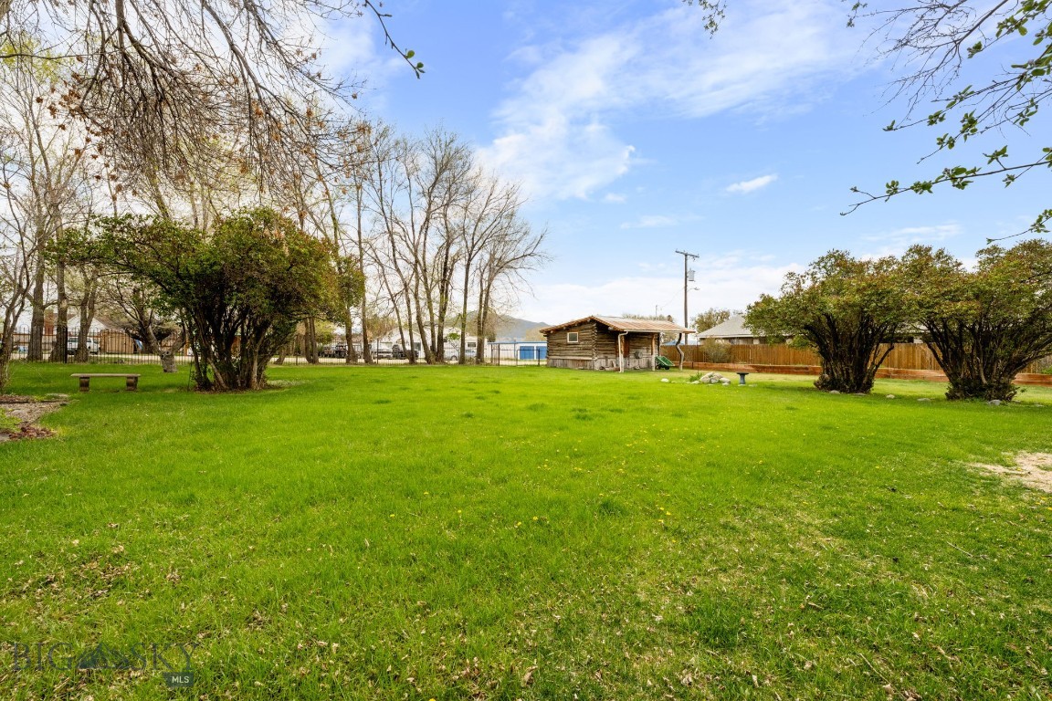 113 E Poppleton Street Property Photo 31