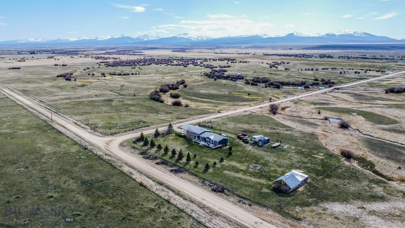 2000 Rock Creek Road Property Photo 2