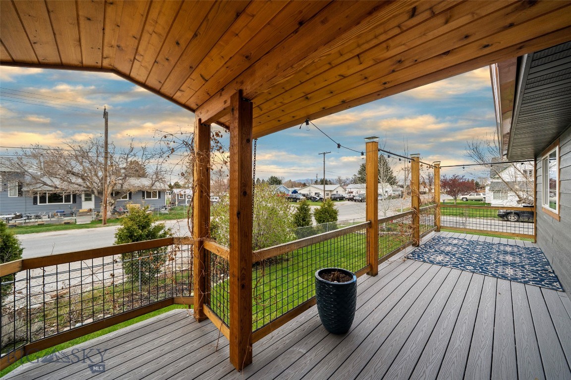 209 4th Street Property Photo 7