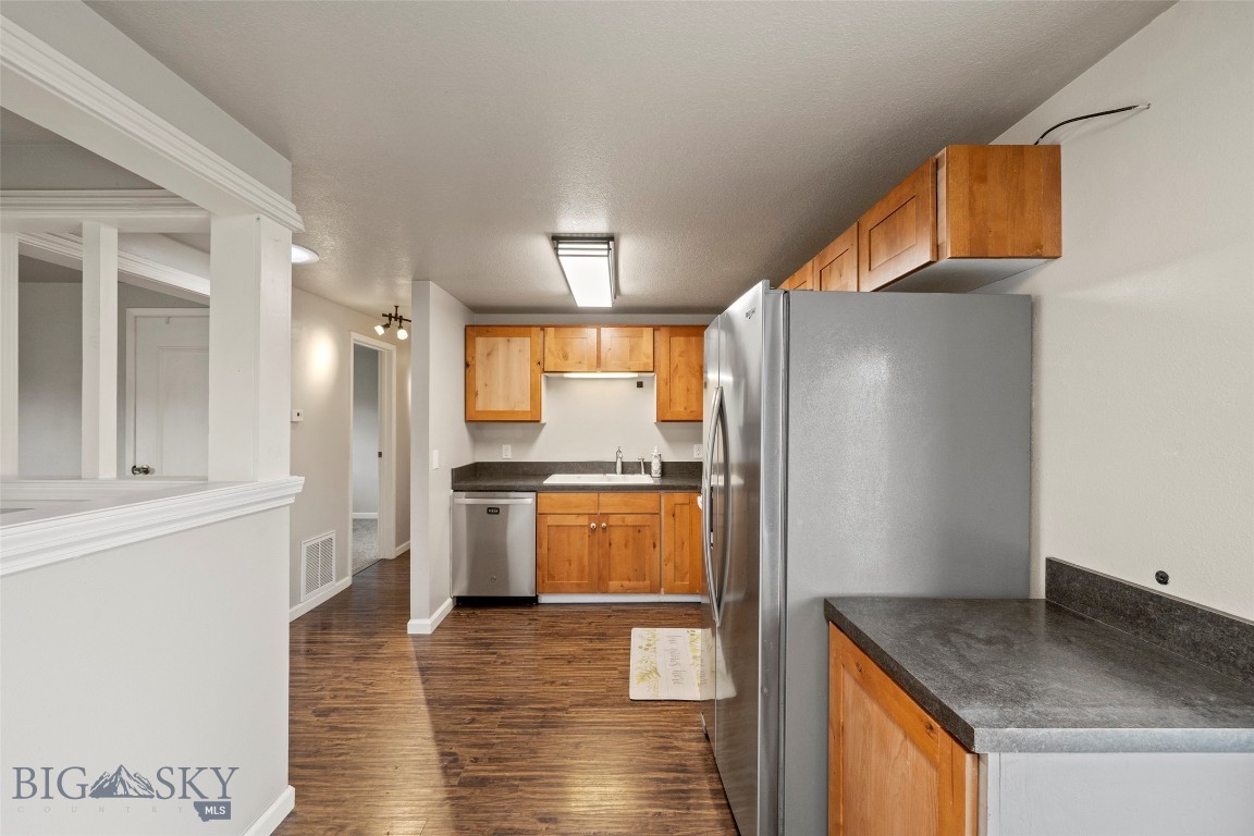 209 4th Street Property Photo 16