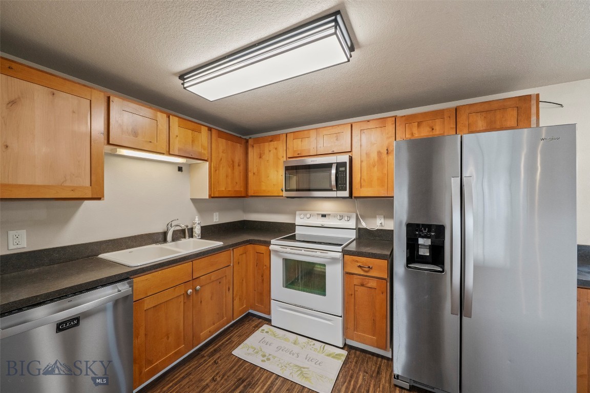 209 4th Street Property Photo 17