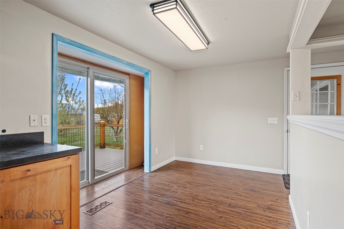 209 4th Street Property Photo 18