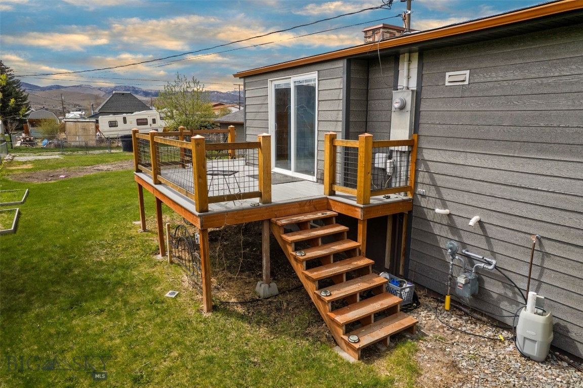 209 4th Street Property Photo 25