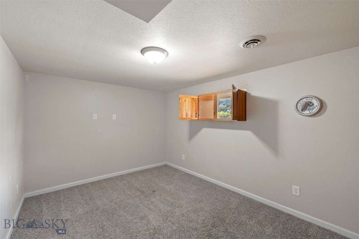 209 4th Street Property Photo 33