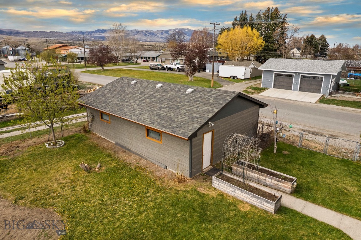 209 4th Street Property Photo 53