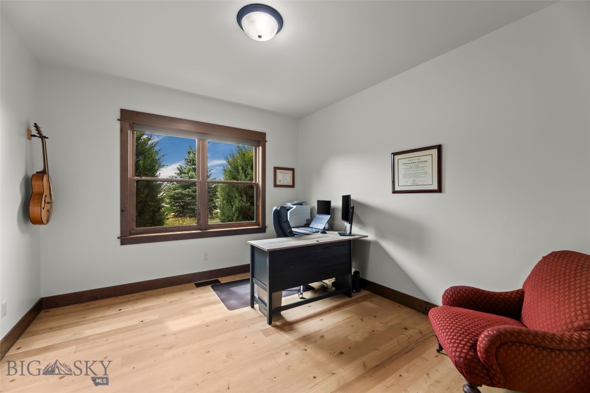 51 Paddock Court Property Photo 26