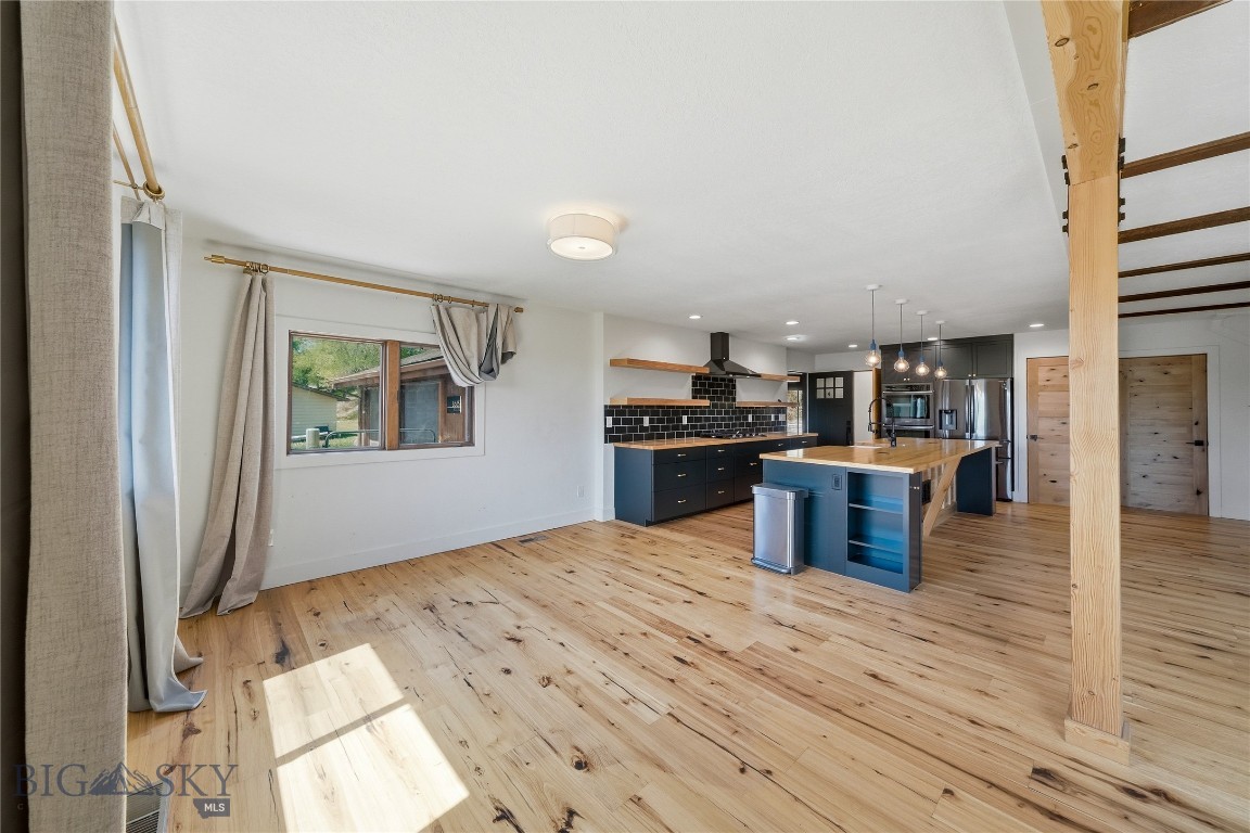 8685 Churchill Property Photo 17