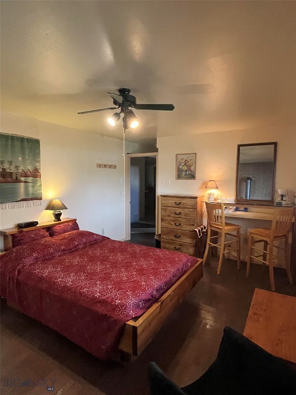 707 Montana Street Property Photo 31