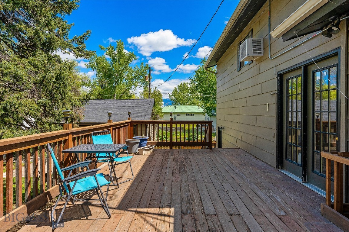 707 Montana Street Property Photo 44