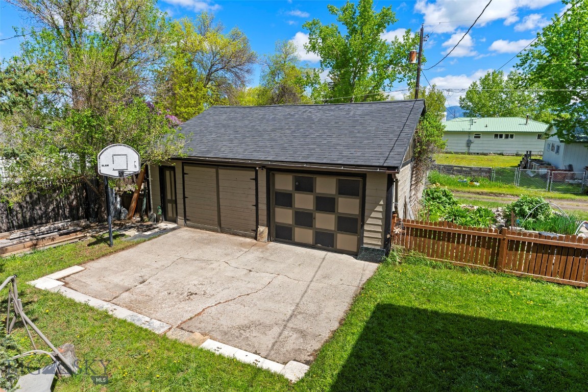 707 Montana Street Property Photo 53