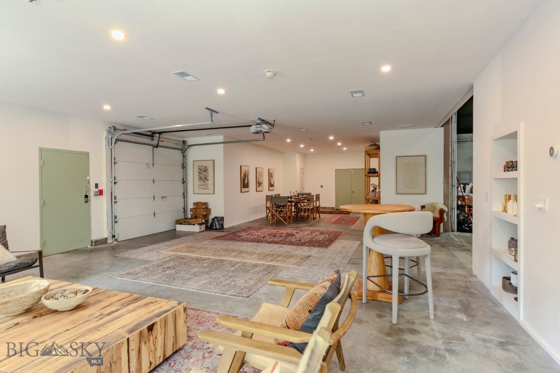 329 S B Street Property Photo 47