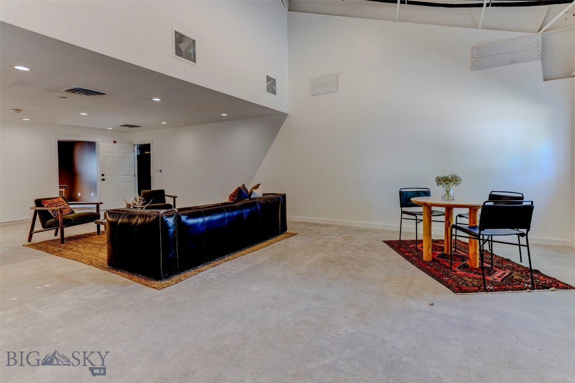 329 S B Street Property Photo 54