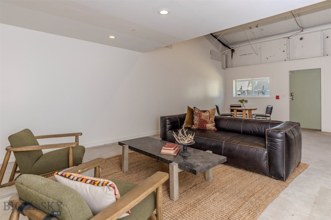 329 S B Street Property Photo 58