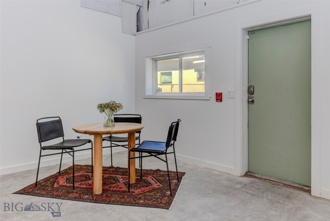329 S B Street Property Photo 60