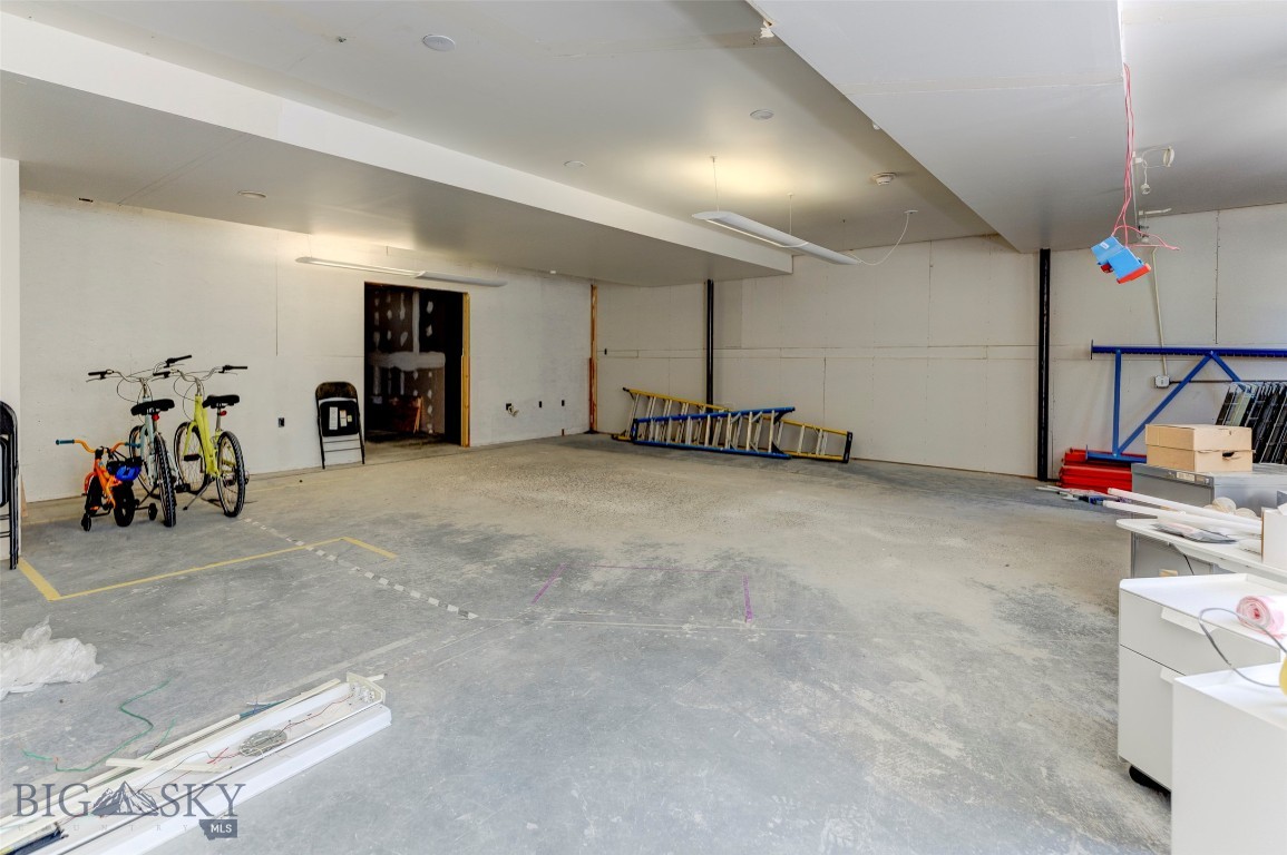 329 S B Street Property Photo 67