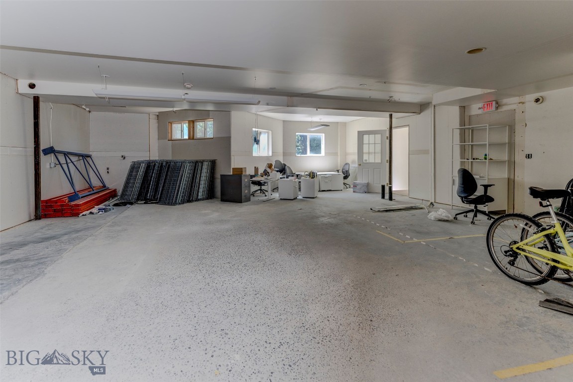 329 S B Street Property Photo 68