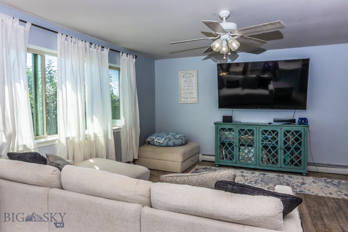 1123 N River Rock Drive 2 Property Photo 4