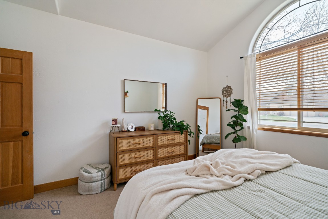 16 Harvester Lane Property Photo 28
