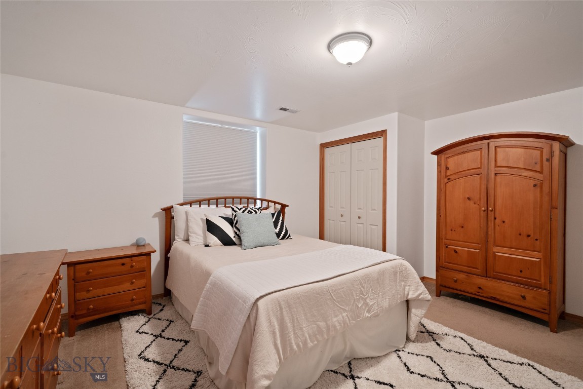 16 Harvester Lane Property Photo 43