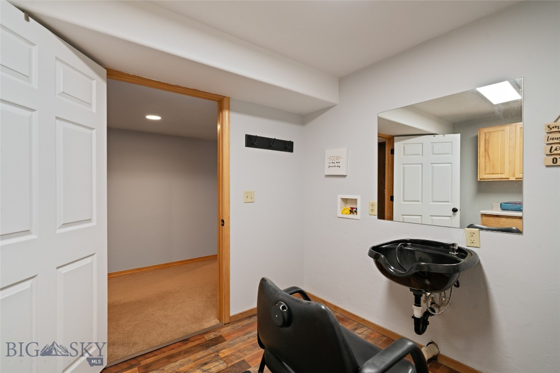 16 Harvester Lane Property Photo 47