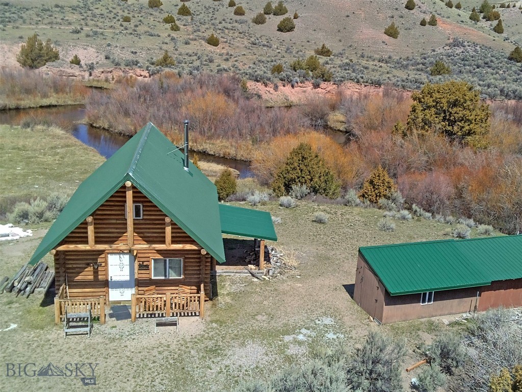 6275 Lower Grasshopper Road Property Photo 2