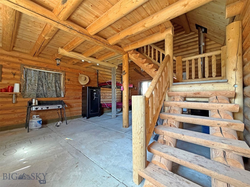 6275 Lower Grasshopper Road Property Photo 7