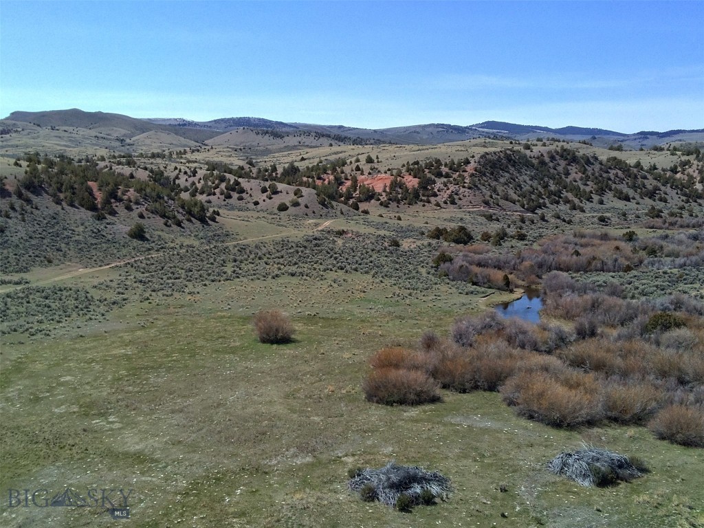 6275 Lower Grasshopper Road Property Photo 14