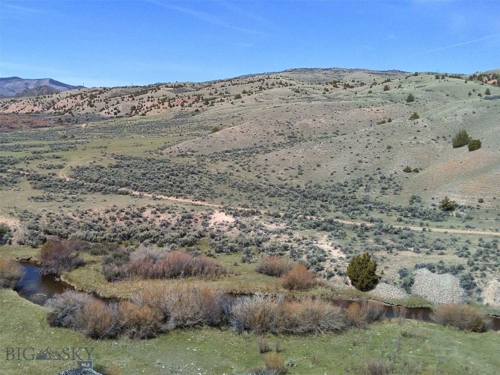 6275 Lower Grasshopper Road Property Photo 15