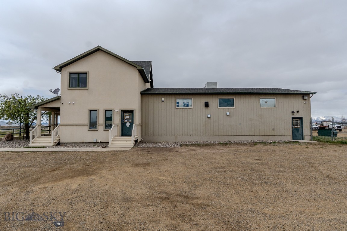 3012 L Drive Property Photo 9