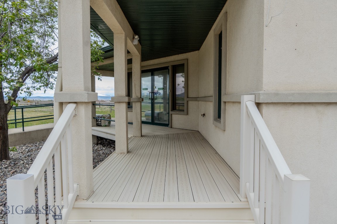 3012 L Drive Property Photo 13