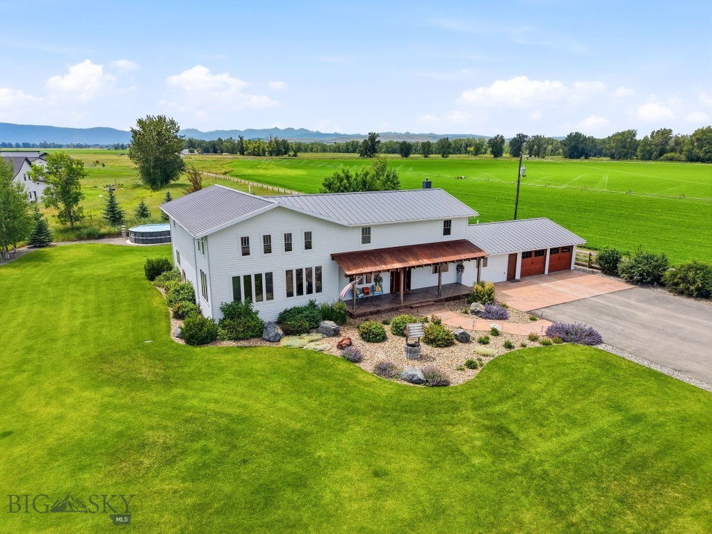 646 Hulbert Road W Property Photo 1