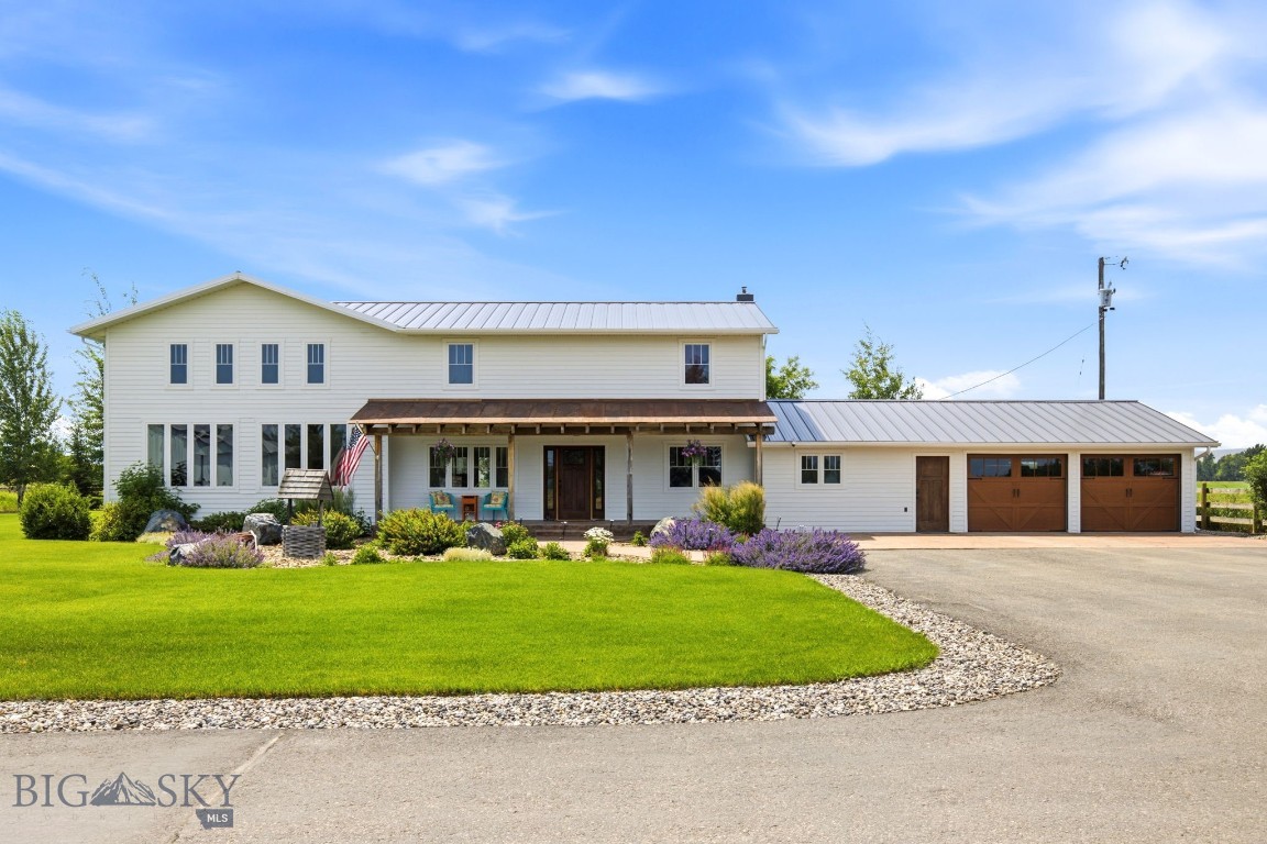 646 Hulbert Road W Property Photo 3