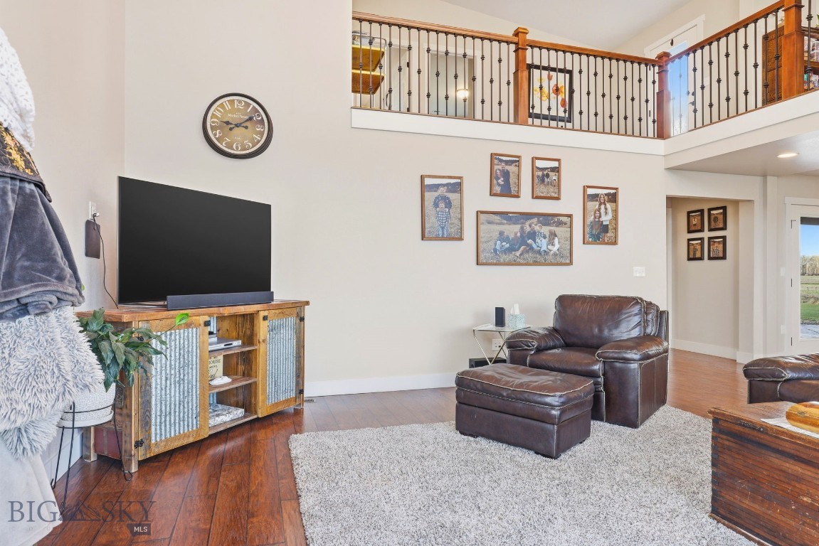 646 Hulbert Road W Property Photo 10