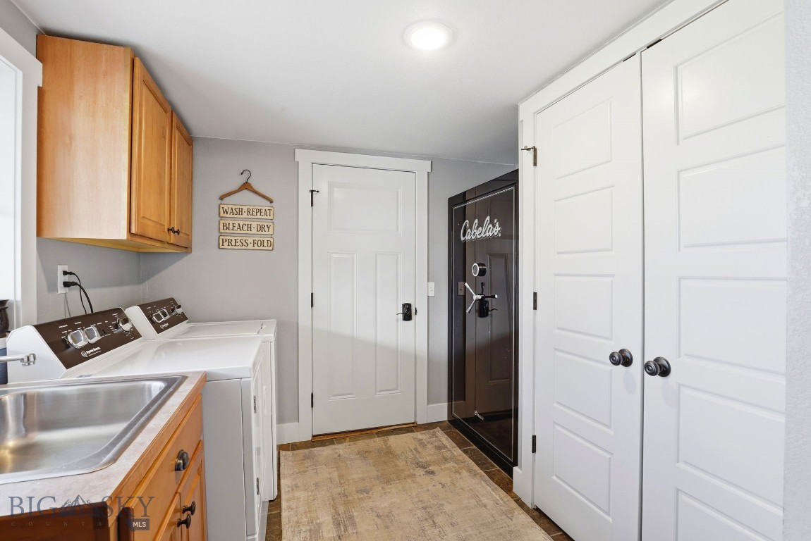 646 Hulbert Road W Property Photo 24
